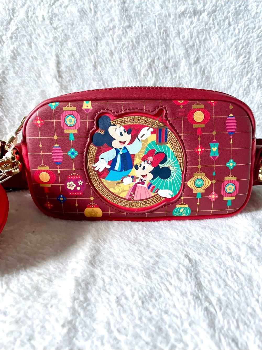 Disney Parks x Loungefly DCA Lunar New Year Crossbody Bag & Coin Purse - Picture 3 of 6
